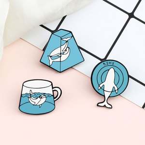 เข็มกลัดโลหะเคลือบลายการ์ตูนดีไซน์ใหม่ปี 2026 สไตล์น่ารัก แฟชั่นเก๋ไก๋ ของที่ระลึกครบรอบ - Product Image 4
