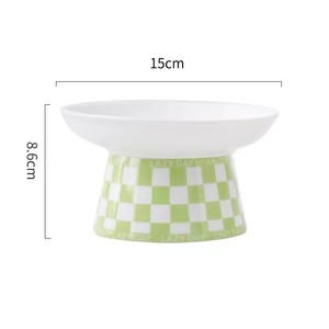 Bol plat en céramique pour chat, motif à carreaux rouge, vert, noir, bleu, design surélevé pour un confort d'alimentation et d'hydratation - Product Image 4