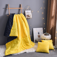 Deux-en-un flanelle polaire couverture oreiller doux multi-fonction solide lit couverture jette couettes pour voyage canapé canapé chaise bureau