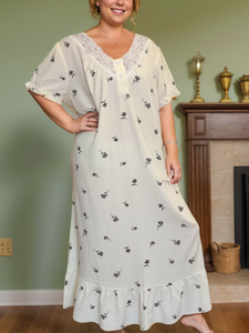 Robe d'été pour femmes avec dentelle florale et imprimé botanique noir, douce, respirante, décontractée, robe à <span class=keywords><strong>jupe</strong></span> à volants ODM - Product Image 4