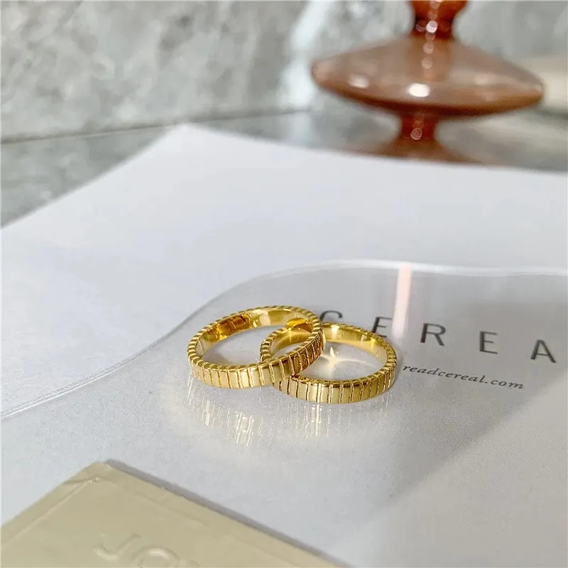 2022 Waterproof Simple Geared Shape Woman Man Rings Stainless Steel Fashion Personality 18k Gold Baroque Engagement Rings