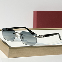 Lunettes de soleil de luxe pour hommes, rectangulaires, sans monture, de créateur, avec verres dégradés, monture en titane, protection UV400, haute qualité, idéales pour les vacances