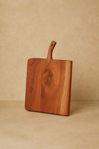 Grande planche à découper en bois avec design antidérapant pour une découpe et un hachage sûrs en cuisine - Product Image 6