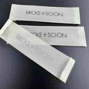 Etichetta personalizzata ad alta densità per la cura della parte superiore dell'etichetta dell'orlo della piega fine per le borse dei pantaloni del Logo del marchio etichette dell'indumento <span class=keywords><strong>numero</strong></span> di modello - Product Image 6