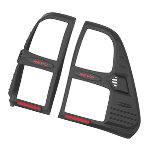 Couvre-phares arrière à fentes noir mat en plastique ABS pour <span class=keywords><strong>Toyota</strong></span> <span class=keywords><strong>Hilux</strong></span> 2015-2019 - Product Image 3