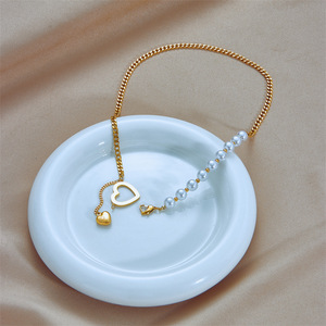 Heart Shape Pearl Chain Necklace Gold Asymmetrical Design Women's Everyday Wear - Product Image 3
