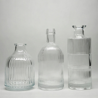 Bouteilles en verre transparent écologiques avec bouchon personnalisé imprimé pour l'emballage d'huiles essentielles, pot à bougie parfumée, diffuseur d'arômes