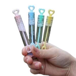 32 Piezas Pompas de Jabón para Niños, Mini Varitas de Burbujas, 8 Colores de Círculos, Rellenadores de Bolsas para Bodas, Bautizos, Cumpleaños, Juguetes para Niños