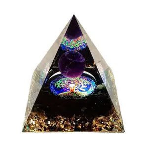 Wholesale High Quality Beautiful crystal stone Pyramid ornament macadam drops glue resin crafts Home and office decoration