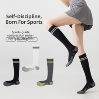 Chaussettes de compression sportives pour femmes, respirantes, rayées, pour la course à pied, le cyclisme, la randonnée, l'alpinisme