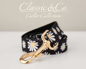 Collier et laisse pour chien en velours personnalisé Daisy Solid avec nœud papillon, gravure personnalisée du nom de l'animal, boucle en métal, cadeau d'anniversaire pour chiot, couleur lilas - Product Image 5