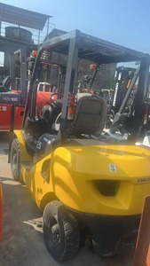 Chariots élévateurs Komatsu FD25 FD30 FD50 d'occasion à bas prix, 2,5 tonnes, 3 tonnes, 5 tonnes, 95 % neufs, diesel japonais d'origine avec certification EPA CE, pour usage agricole - Product Image 4