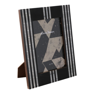 Cornice portafoto Maison Illuminare 5x7 pollici con design a righe, da tavolo - Product Image 2