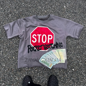 <span class=keywords><strong>T</strong></span>-<span class=keywords><strong>shirt</strong></span> Oversize da <span class=keywords><strong>Uomo</strong></span> con Stampa Segnale di Stop Effetto Consumato, Vestibilità Boxy, Stile Streetwear, con Fori e Lavaggio Vintage - Product Image 1