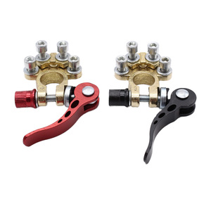 Abrazaderas para Batería de Coche, Rojas Positivas y Negras Negativas, Terminales de Tornillo de Acero, Par para Uso Automotriz - Product Image 1