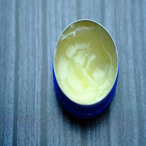 Fabricant de vaseline en vrac – Vaseline blanche et jaune pour cosmétiques et soins personnels - Product Image 1