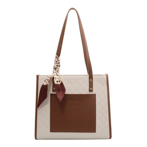 Sac bandoulière pour femme, nouveau style automne/hiver 2025, grande capacité, rembourré en coton, simple, élégant, sac fourre-tout polyvalent - Product Image 5
