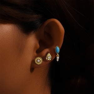 CANNER Venta al por mayor Pendientes de Plata de Ley 925 con diseño de Estrella, Flor y Hoja, con Zirconia Marquesa de base plana, tipo piercing y de tuerca, Joyería para Mujer - Product Image 3