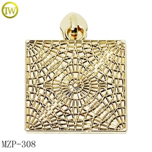 Bolsas de alto pulido Piezas de metal Marca Cremallera Slider Logos Accesorio de ropa chapado en oro Tirador de cremallera para abrigo - Product Image 4