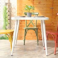 Vente en gros de mobilier d'extérieur confortable CDG table de patio carrée en métal table basse d'extérieur table et chaise de patio carrées