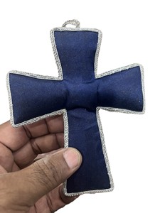 Adorno festivo en forma de cruz con detalles de turquesa, cruz religiosa tradicional hecha a mano, decoración navideña - Product Image 4