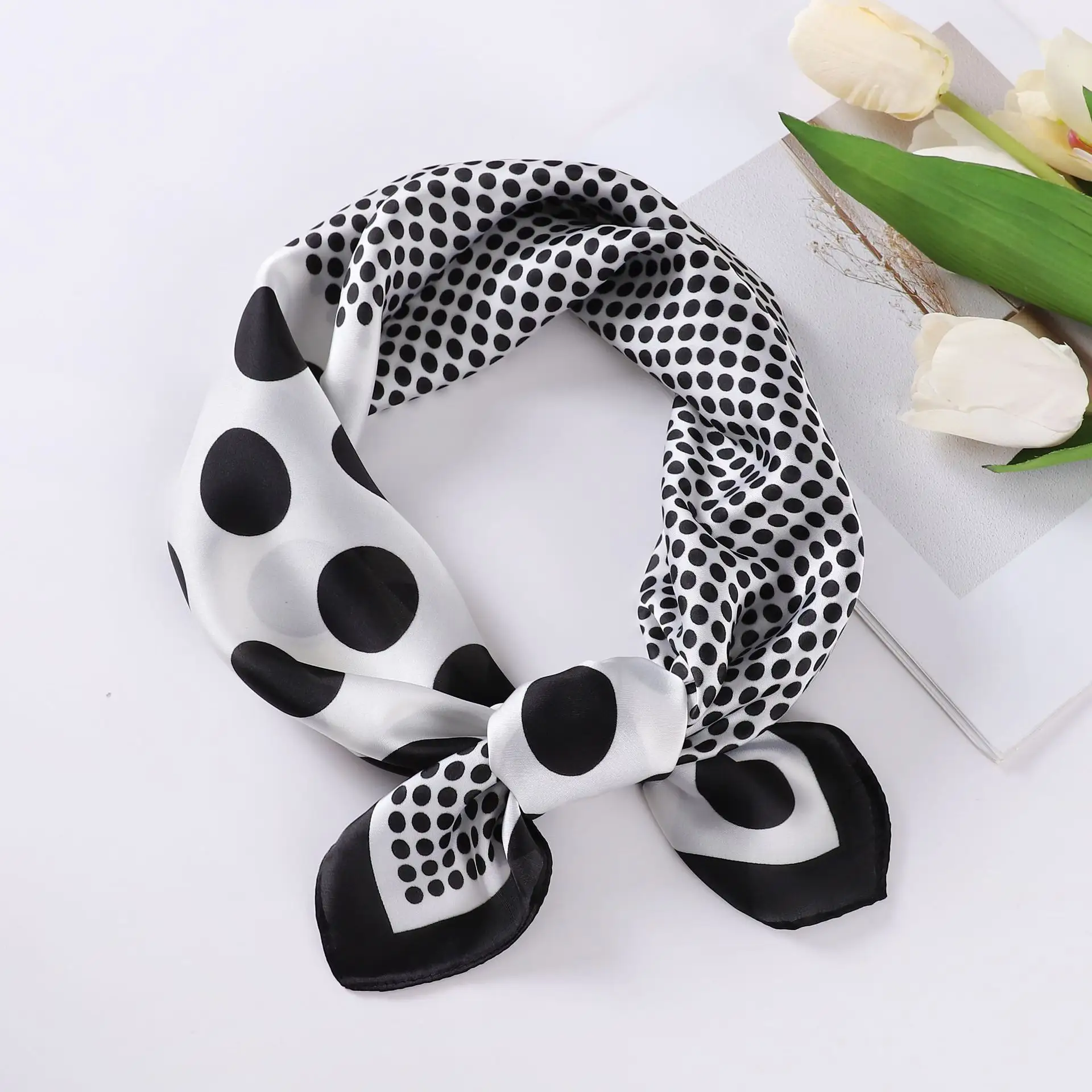 Spring Versatile Polka Dot Small Square Scarf Vintage Fashion Printed Silk Scarf Women's Neck Guard Square Scarf New Sunscreen S