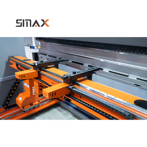 Presse plieuse CNC robuste pour le pliage de boîtes avec protection laser avancée de la part de l'usine SMAX - Product Image 4