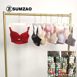 Fardos de ropa Sujetador usado Ropa de <span class=keywords><strong>segunda</strong></span> <span class=keywords><strong>mano</strong></span> Sujetadores y <span class=keywords><strong>bragas</strong></span> usados Fardos de ropa de <span class=keywords><strong>segunda</strong></span> <span class=keywords><strong>mano</strong></span> - Product Image 1