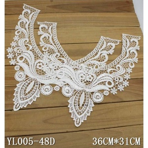 Colletto in Pizzo Guipure Idrosolubile in Poliestere da 36 cm, Ricamo Ecologico, Collo in Pizzo Guipure con Due Lati - Product Image 2