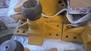 Chine fabricants de machines de construction vente directe fixation de bulldozer à chenilles pièces soudées à base gauche