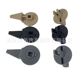 Bouton triangulaire d'avertissement Volkswagen Audi 1J0867467 en plastique noir pour le revêtement du coffre - Product Image 5