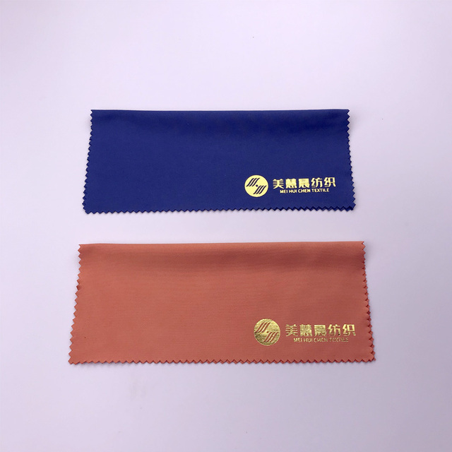 Custom Gold Microfiber Screen Cleaner Wipes with Embossed Logo Optical Lens Cleaning Cloth for Eyewear Glasses Hot Stamping Logo