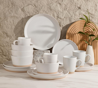 Stock disponible dans l'entrepôt LOMATO aux États-Unis, livraison directe disponible, vaisselle en céramique durable et écologique, ensemble de plats bicolores beige et blanc