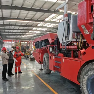 China construção pesada máquina 5 toneladas carregador da roda de extremidade dianteira túnel raspador da roda