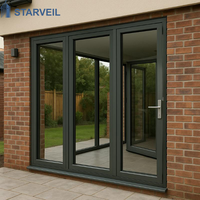 Porte coulissante de balcon en aluminium avec double vitrage trempé, conçue pour résister aux vents, étanche et résistante aux intempéries, système d'étanchéité.