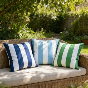 Funda Impermeable para Cojín de Exterior - Funda de Almohada con Estampado de Rayas Anchas - Decorativa y Resistente a los Rayos UV para Patio y Jardín - Product Image 1