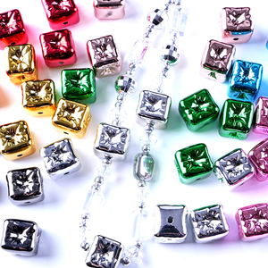 200 pcs Acrylic mạ UV nhiều màu vuông Hạt Handmade Đính cườm DIY Vòng đeo tay Keychain trang sức làm phụ kiện nhiều màu - Product Image 2