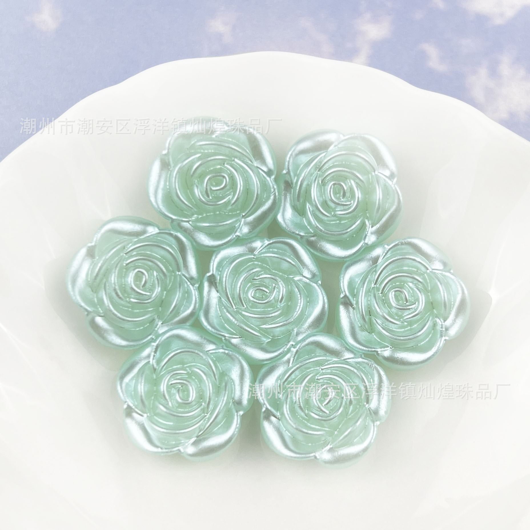 10 rosas verde menta con agujeros