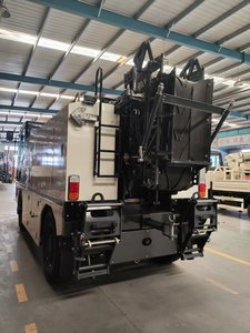 Máquina Integrada para Reparación <span class=keywords><strong>de</strong></span> Baches <span class=keywords><strong>de</strong></span> <span class=keywords><strong>Asfalto</strong></span> RWQ621 |   Calefacción, Pavimentación y Compactación, Todo en Uno - Product Image 4