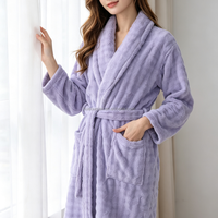 Nouvelle robe de chambre en tissu polaire corail, à manches longues, douce, agréable pour la peau, respirante et confortable, robe de nuit chaude pour l'hiver