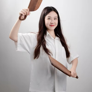 <span class=keywords><strong>Planche</strong></span> à découper en bois (bambou, acacia, hêtre, noyer, olive, chêne, teck) avec poignée, personnalisable au laser, pour cuisine, vente en gros - Product Image 2
