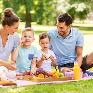 Bandeja de desayuno de bambú con asa Bandeja de madera para comer, almacenamiento de trabajo Para dormitorios Cocina Sala de estar Baño - Product Image 5