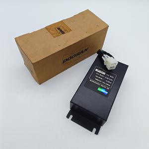 Convertisseur DC-DC Doosan A524083, entrée 30-60 VDC, sortie 12 VDC, pour chariots élévateurs électriques - Product Image 4