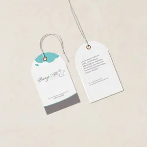 Étiquette volante en forme de fantaisie personnalisée en usine étiquette volante en papier texturé en carton perforé avec ficelle