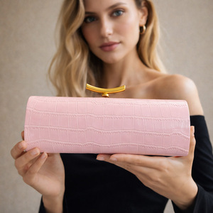Black PU Crocodile Clutch Bag with Gold Tone Handle and Chains Strap Fashion Evening Party Handbag Solid Pattern <b>Clip</b> Closure - Product Image 5