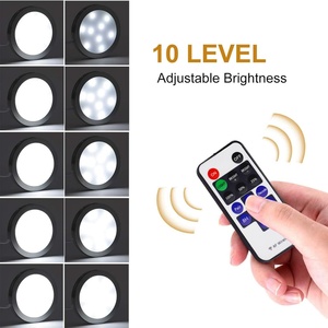 Kit de Iluminación LED RGB para Debajo del Gabinete, Paquete de 4 Luces LED de Colores Cambiantes con Control Remoto Inalámbrico RF para Cocina - Product Image 6