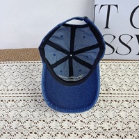 Gorra de béisbol vintage de mezclilla con bordado de letras, visera curva, efecto adelgazante en el rostro, lavado desgastado, estilo urbano y versátil para mujer