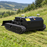 Tondeuse à fléaux télécommandée GPS, tondeuse à gazon à essence 60 °   Largeur de coupe en pente EPA/EURO5 pour fermes et vergers