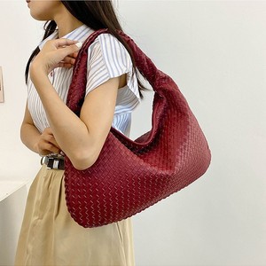 French Style Woven Dumpling Bag Red Single Strap Shoulder Tote Everyday Use Summer 2024 - Product Image 4