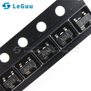 Nuevo Original MAX811SEUS + T MAX811SEUS <span class=keywords><strong>AQAA</strong></span> SOT143 Circuitos de supervisión IC CHIP MAX811SEUS + T - Product Image 2